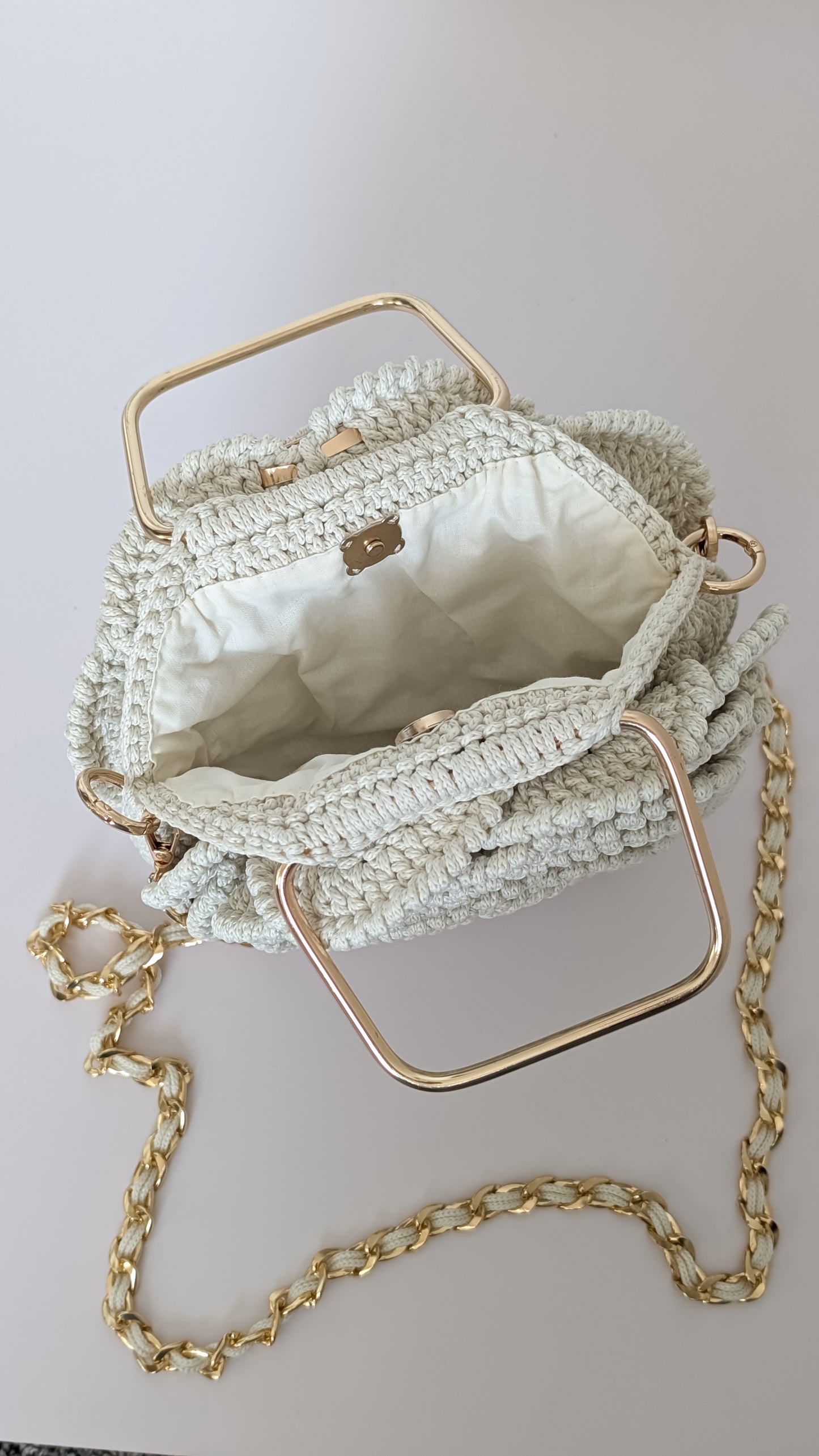 Rosetta Crossbody| Crochet Handmade Bag | Color Ecru