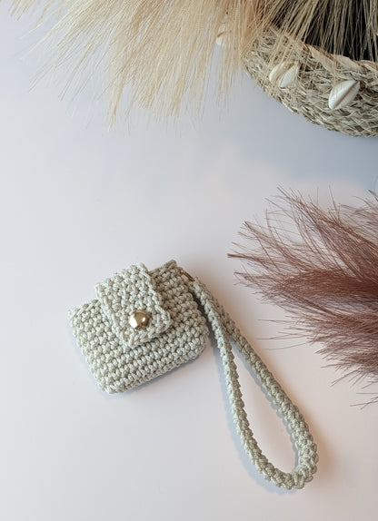 Crochet Airpod Case | Color Ecru