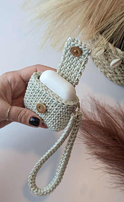 Crochet Airpod Case | Color Ecru