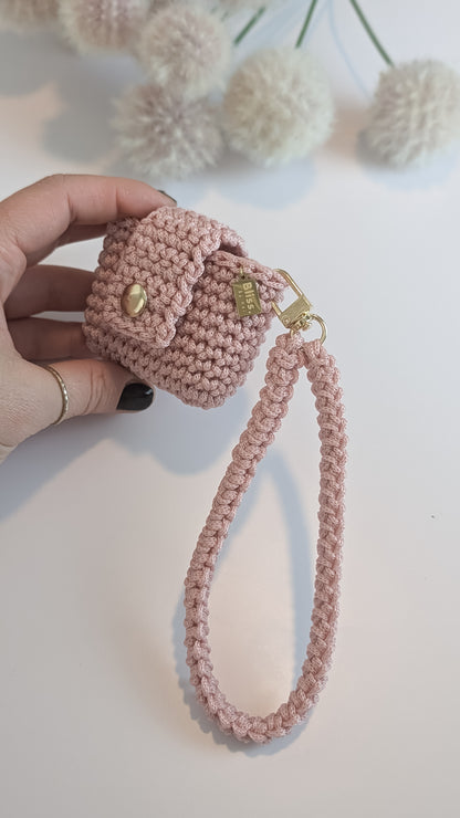 Crochet Airpod Case | Color Pink