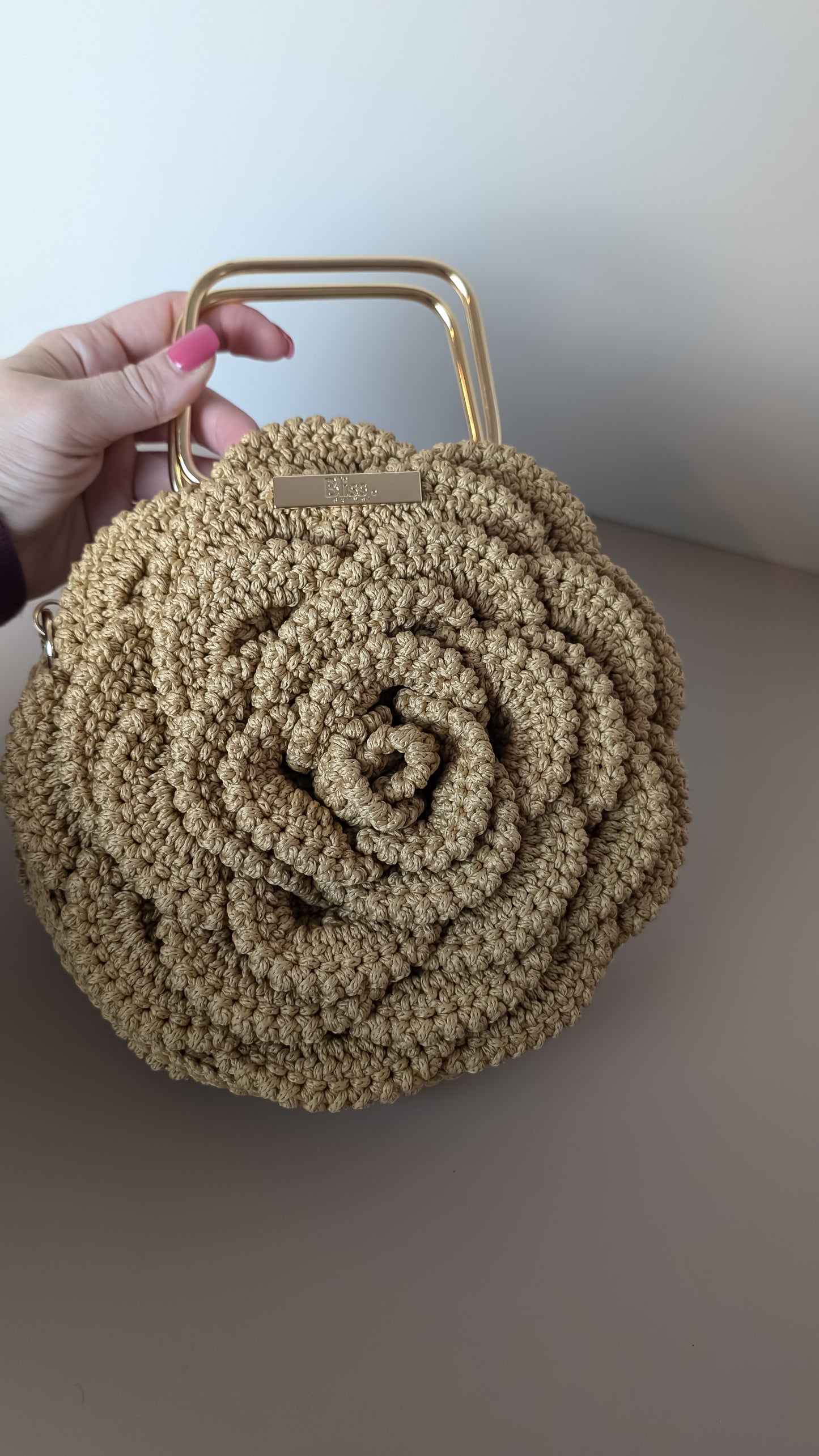 Rosetta Crossbody | Crochet Handmade Bag | Color Golden Brown